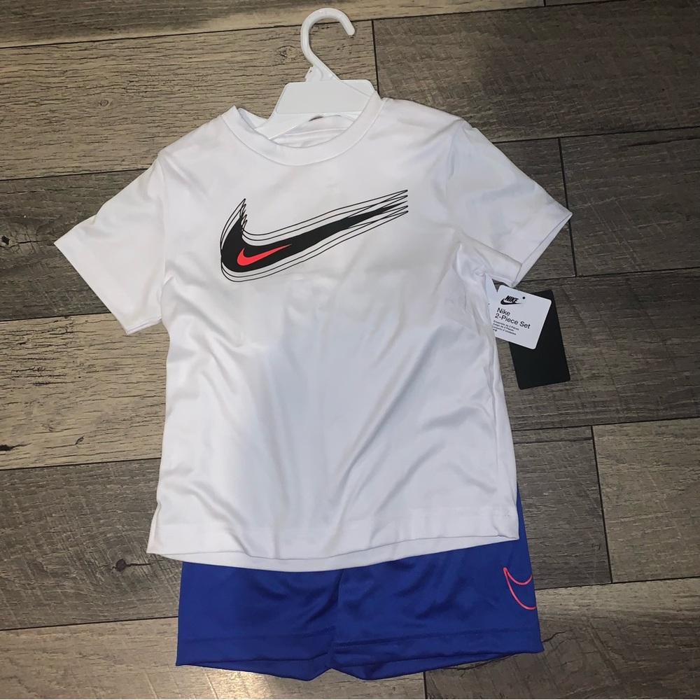 Boys Nike set